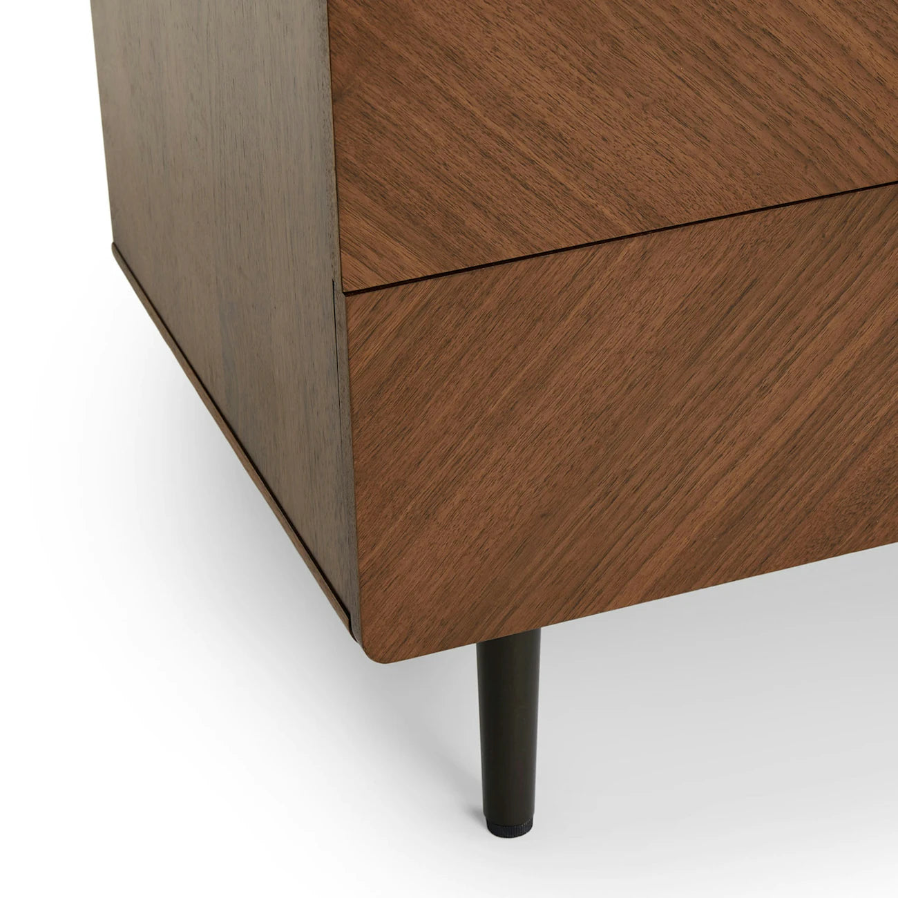 Nera  Low Media Unit - Walnut