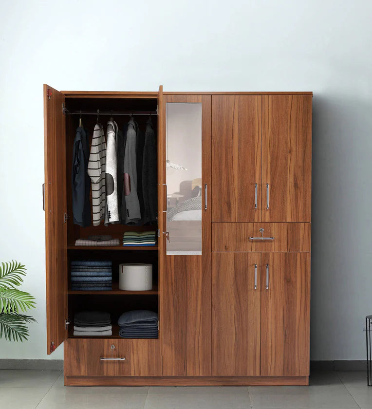 Kibo  Wardrobe